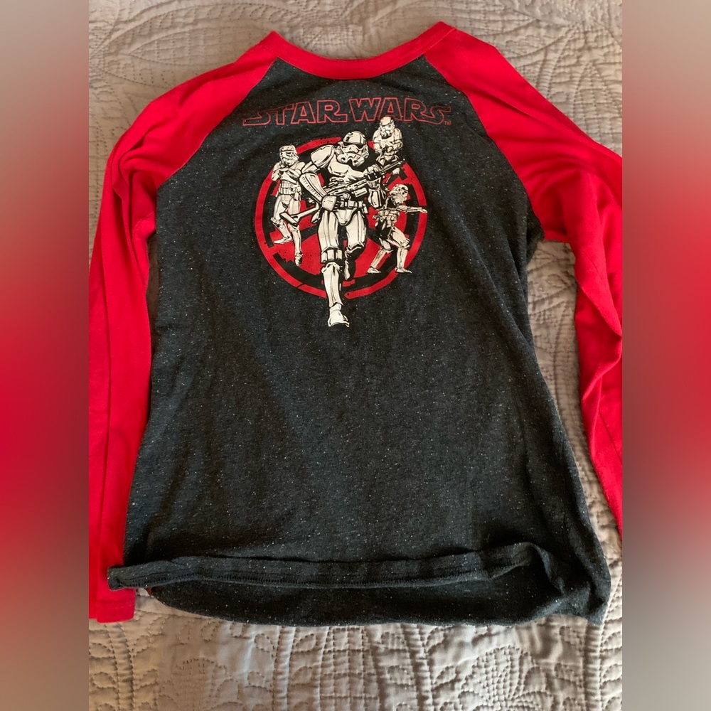 Star Wars Black and Red Graphic Tee